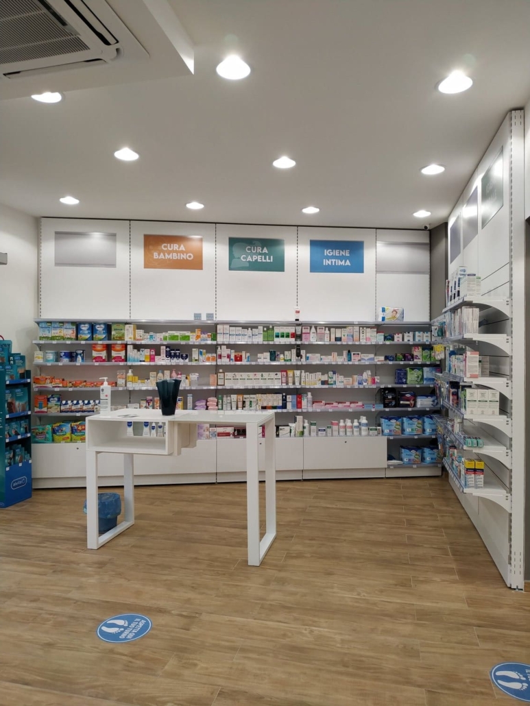 Arredamento farmacia Cantafio