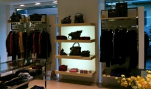 Arredamento-negozi-abbigliamento-boutique